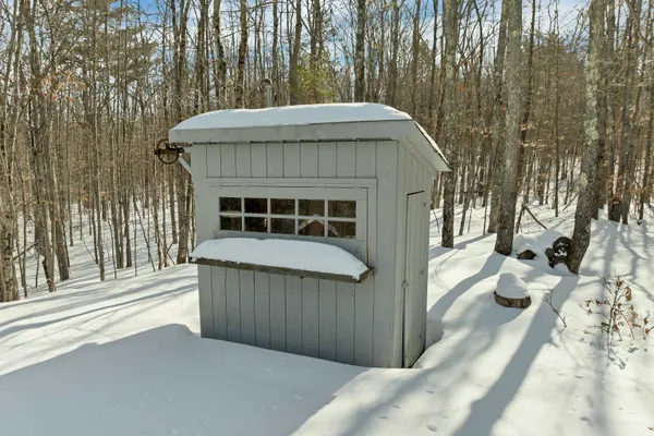 $569,000 | 11 Birch Ledge Road, Meredith, NH 03253