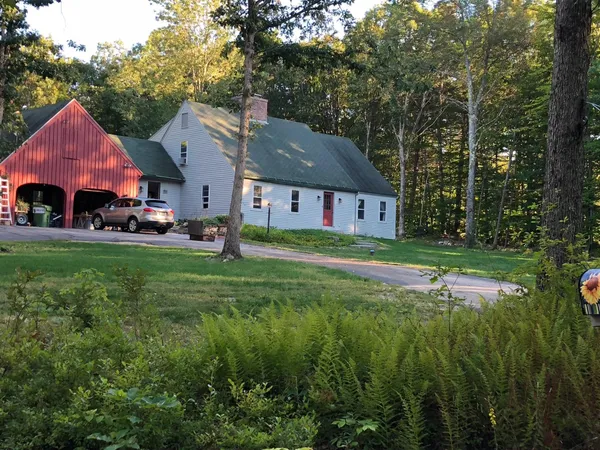 $569,000 | 11 Birch Ledge Road, Meredith, NH 03253