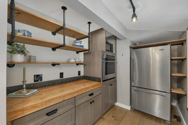 $569,000 | 11 Birch Ledge Road, Meredith, NH 03253