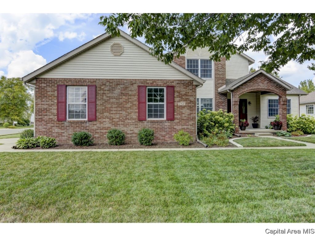 2521 Streamwood Road Springfield, IL 62711 - Photo 1 of 34