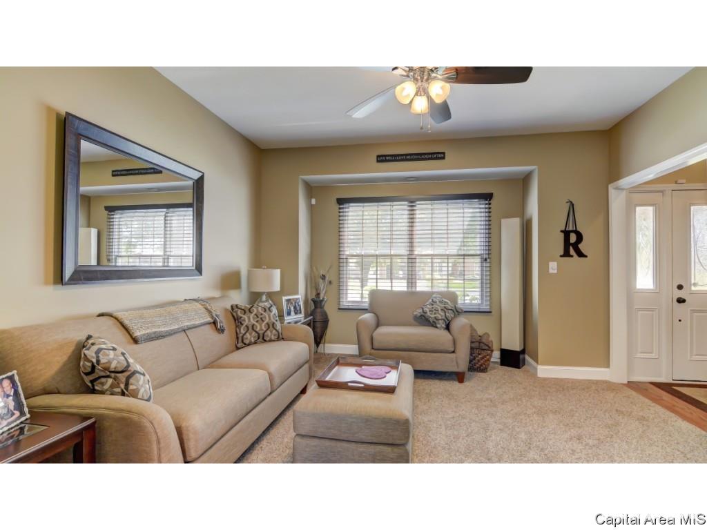 2521 Streamwood Road Springfield, IL 62711 - Photo 12 of 34