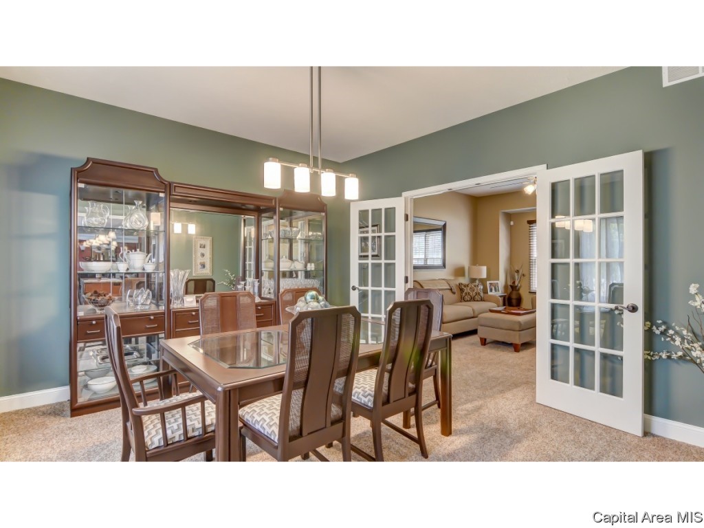 2521 Streamwood Road Springfield, IL 62711 - Photo 15 of 34