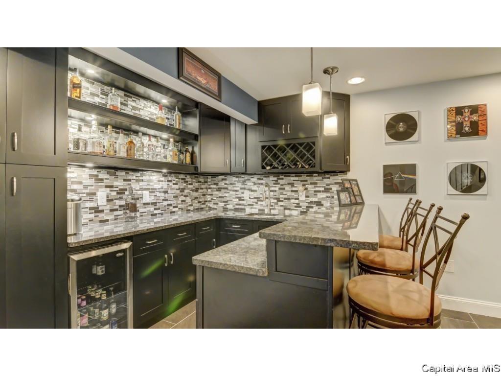 2521 Streamwood Road Springfield, IL 62711 - Photo 17 of 34