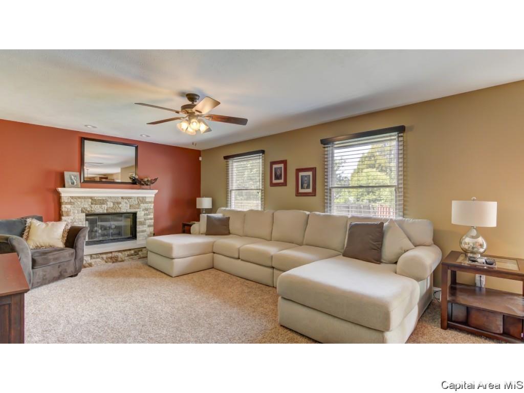 2521 Streamwood Road Springfield, IL 62711 - Photo 2 of 34