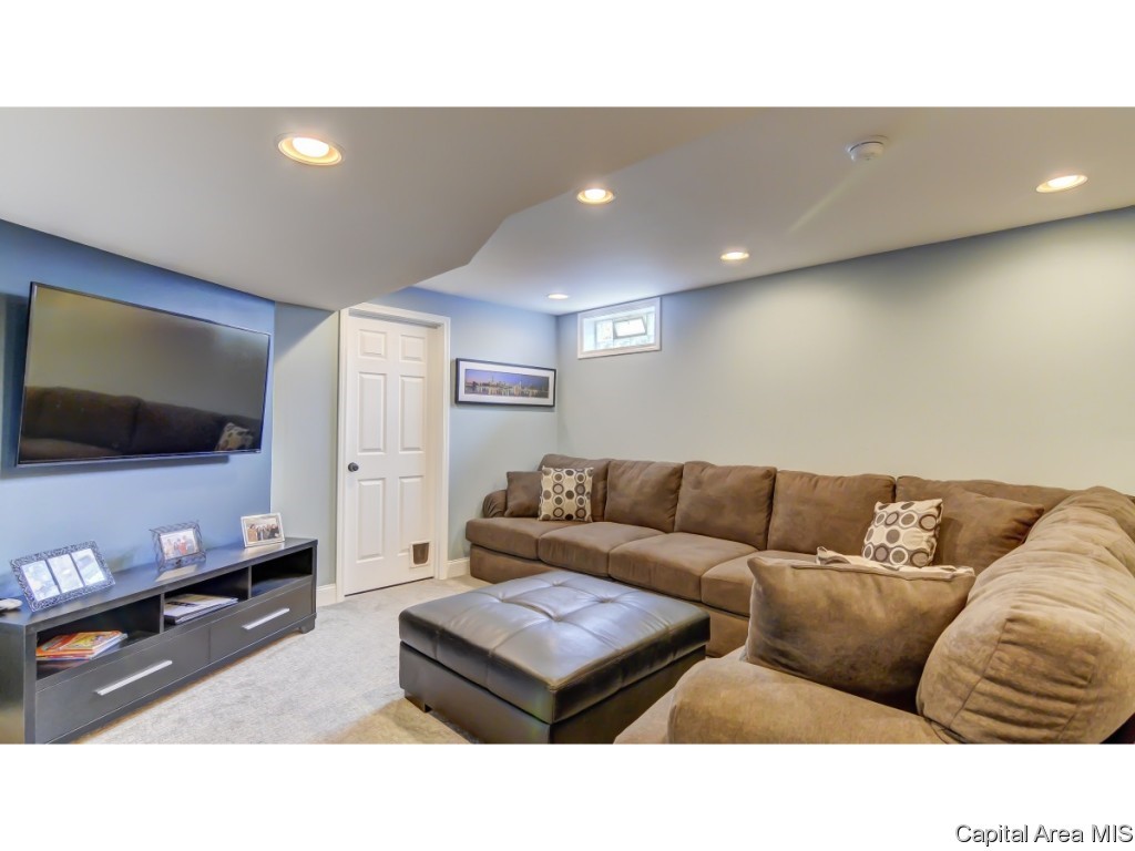 2521 Streamwood Road Springfield, IL 62711 - Photo 21 of 34