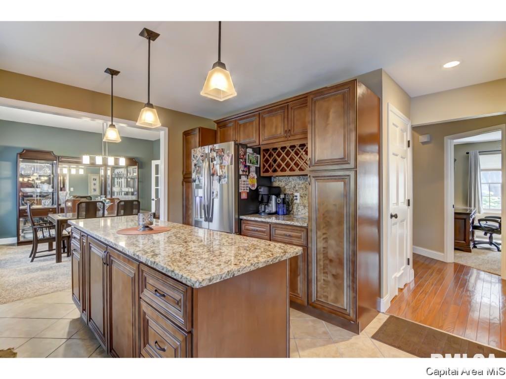 2521 Streamwood Road Springfield, IL 62711 - Photo 5 of 34