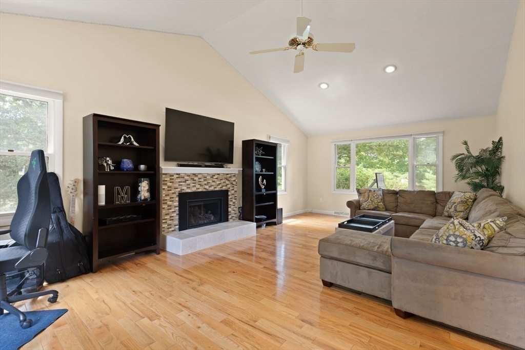 10 Cheshire Road Sharon, MA 02067 - Photo 19 of 41