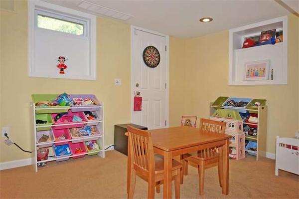 47 Jarr Brook Road Holliston, MA 01746 - Photo 14 of 19