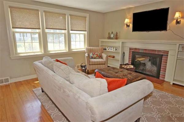 47 Jarr Brook Road Holliston, MA 01746 - Photo 3 of 19