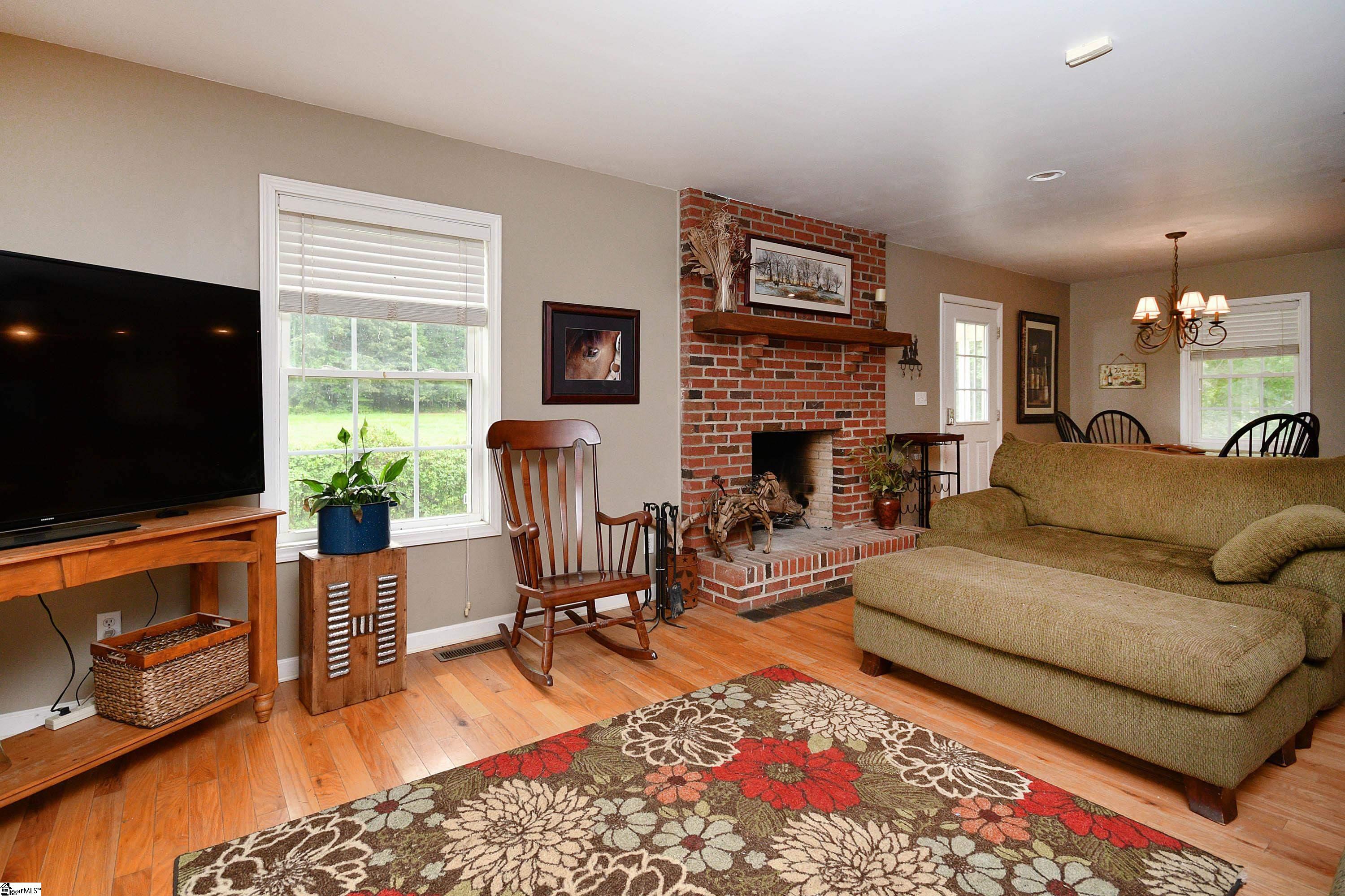 196 Stoddard Road Pelzer, SC 29669 - Photo 4 of 32 Gallery Image 4