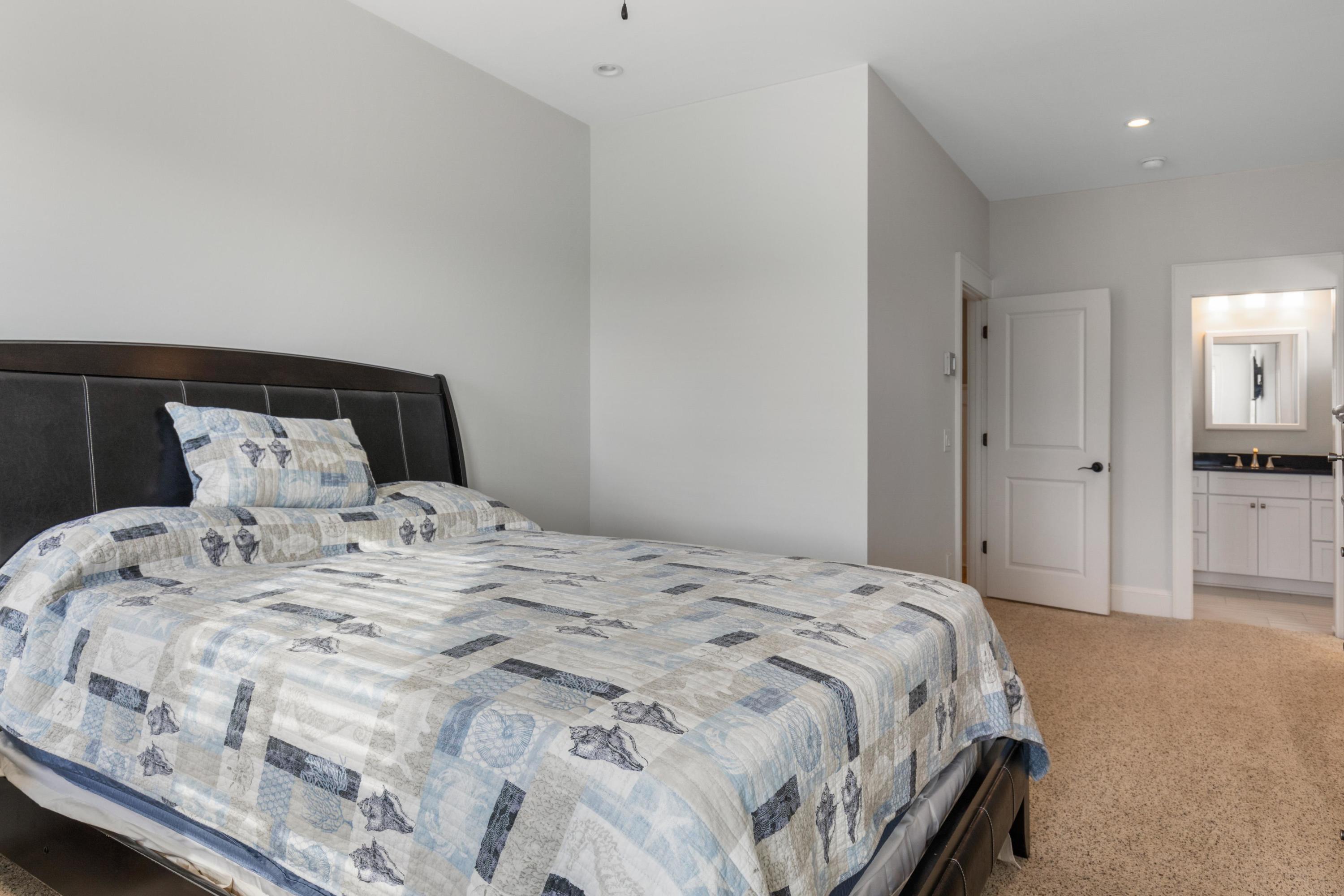 1513 Red Drum Road Mount Pleasant, SC 29466 - Photo 20 of 43 web-20-coastalrephotoreddrumint-17