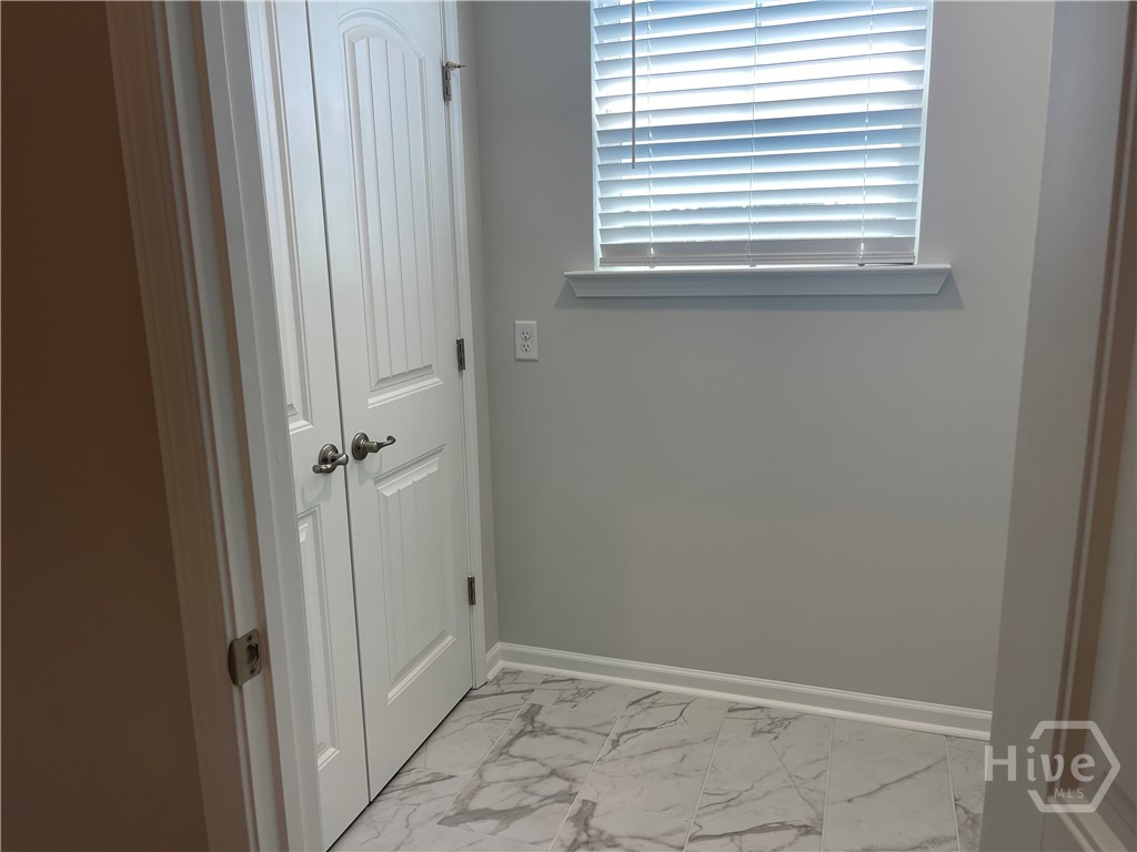 153 Como Drive Pooler, GA 31322 - Photo 22 of 30 Large Laundry