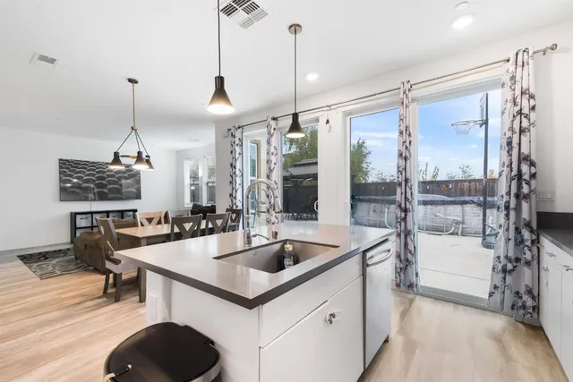 $584,000 | 18 Seasmoke Place, Elk Grove, CA 95758