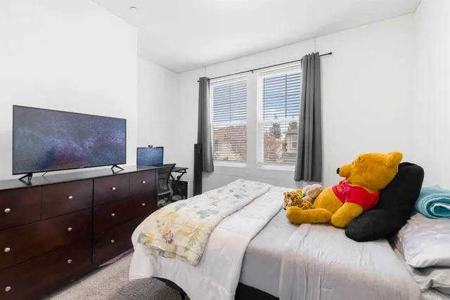 $584,000 | 18 Seasmoke Place, Elk Grove, CA 95758