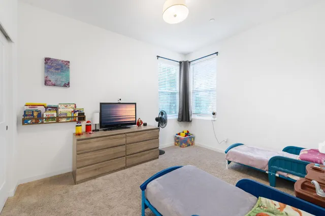 $584,000 | 18 Seasmoke Place, Elk Grove, CA 95758