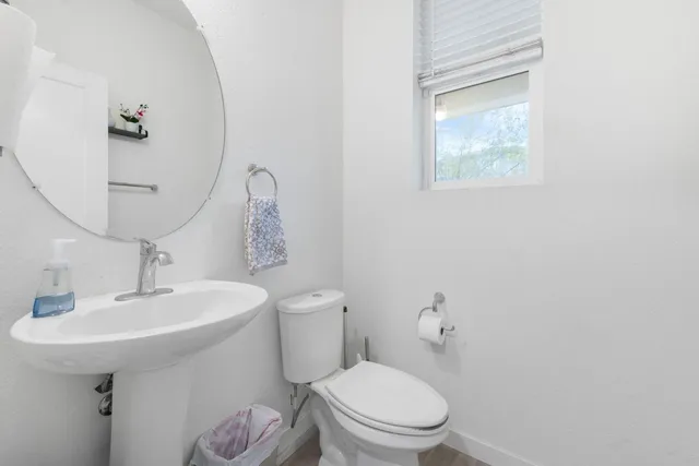 $584,000 | 18 Seasmoke Place, Elk Grove, CA 95758