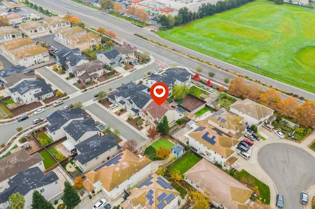 $584,000 | 18 Seasmoke Place, Elk Grove, CA 95758