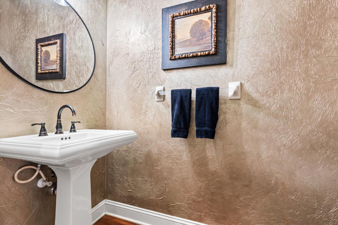 9430 Riley Lake Road Eden Prairie, MN 55347 - Photo 24 of 79 Gallery Image 24