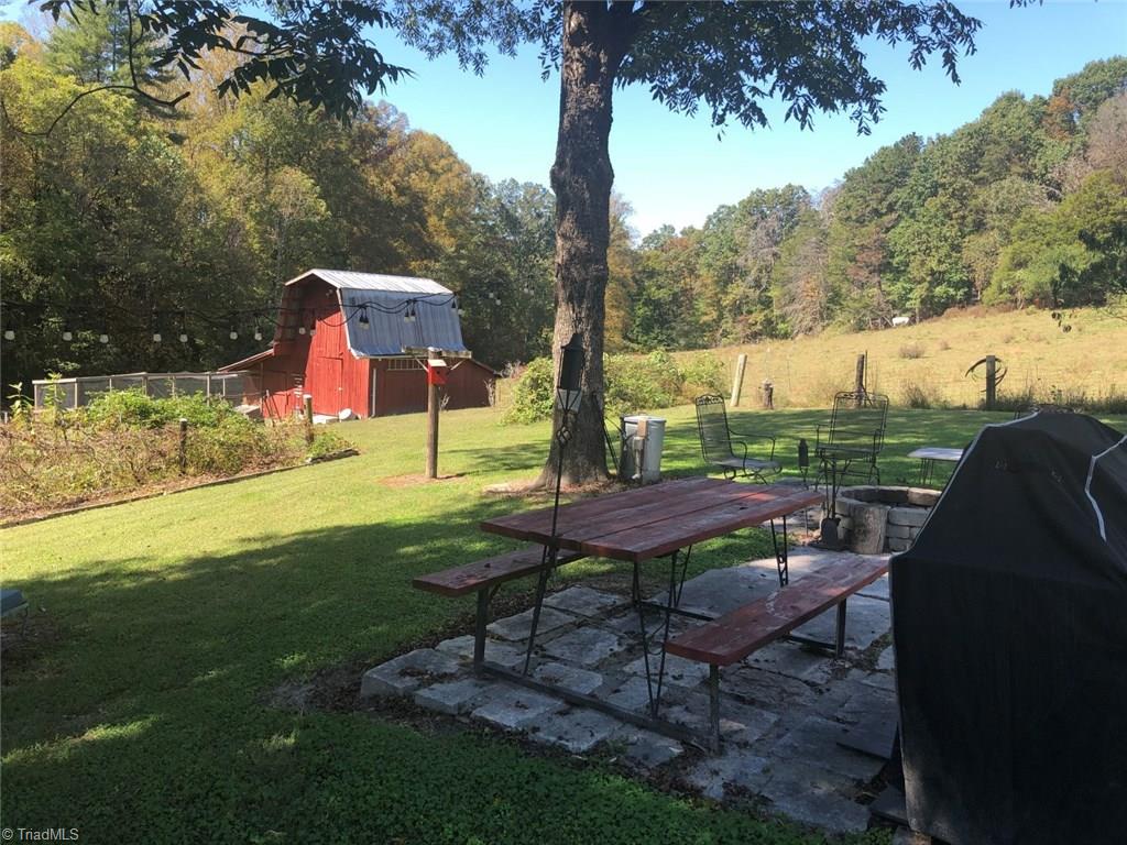 189 Bateman Road Mount Airy, NC 27030 - Photo 21 of 42 Gallery Image 21