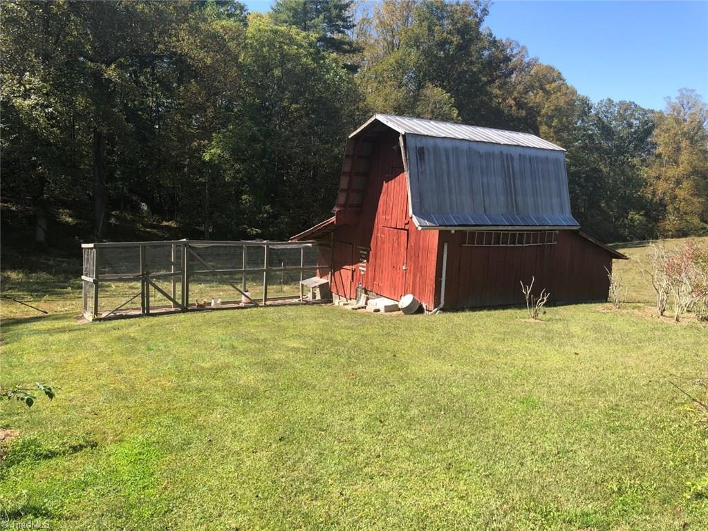189 Bateman Road Mount Airy, NC 27030 - Photo 22 of 42 Gallery Image 22