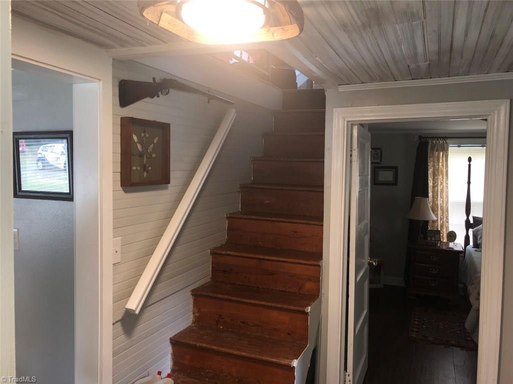 189 Bateman Road Mount Airy, NC 27030 - Photo 36 of 42 Gallery Image 36