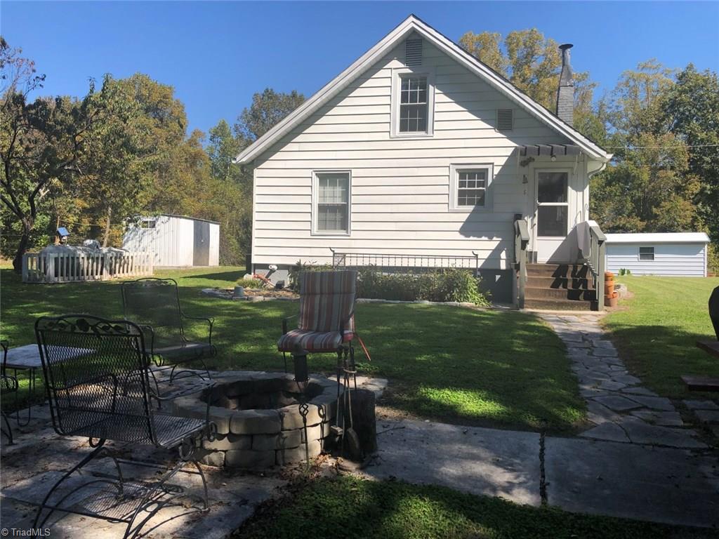 189 Bateman Road Mount Airy, NC 27030 - Photo 9 of 42 Gallery Image 9