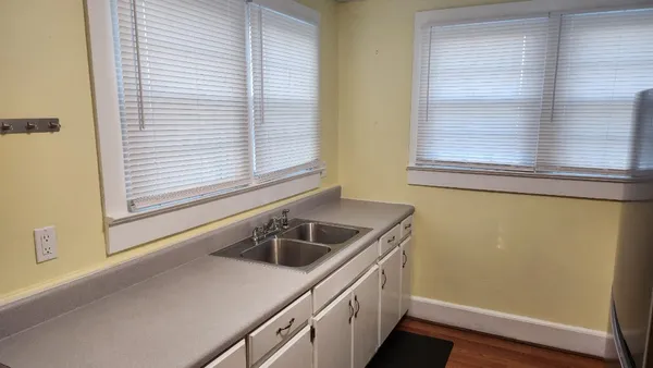 $1,100 | 214 Cross Roads Drive, Seneca, SC 29678