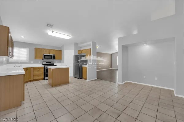 $2,425 | 1918 Double Delight Avenue, North Las Vegas, NV 89032