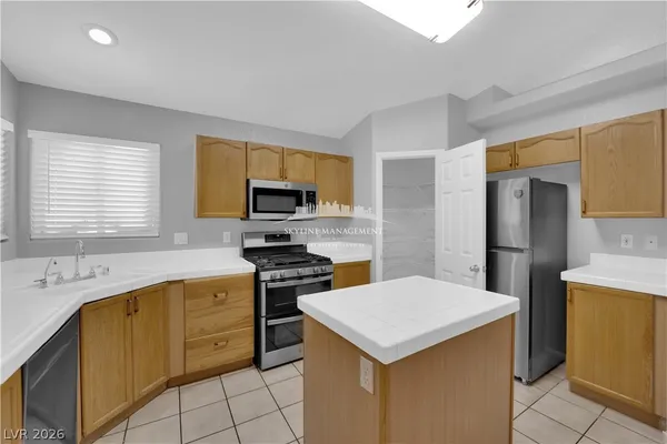 $2,425 | 1918 Double Delight Avenue, North Las Vegas, NV 89032