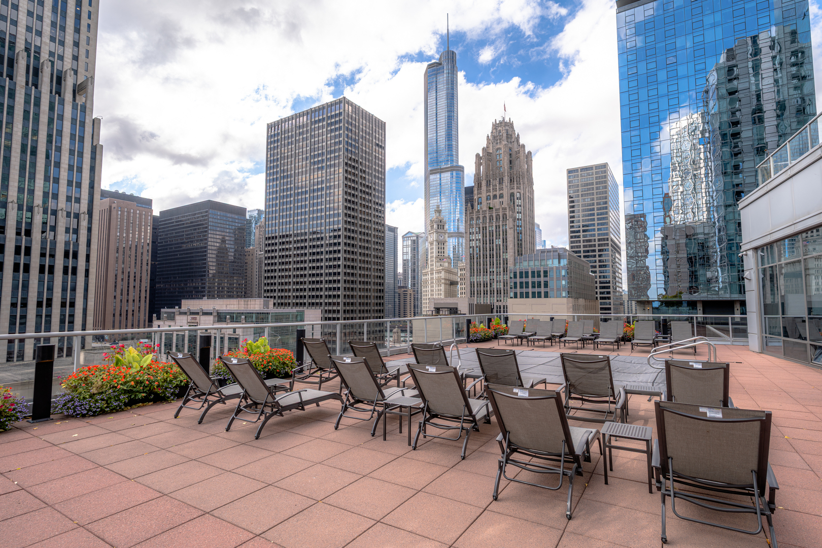 240 East Illinois Street, Unit 1606 Chicago, IL 60611 - Photo 17 of 22 a view of a terrace with sitting area