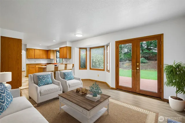 $799,990 | 12411 44th Drive Southeast, Everett, WA 98208