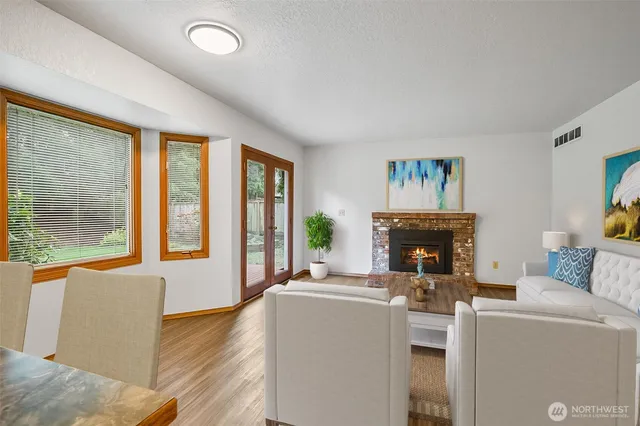 $799,990 | 12411 44th Drive Southeast, Everett, WA 98208