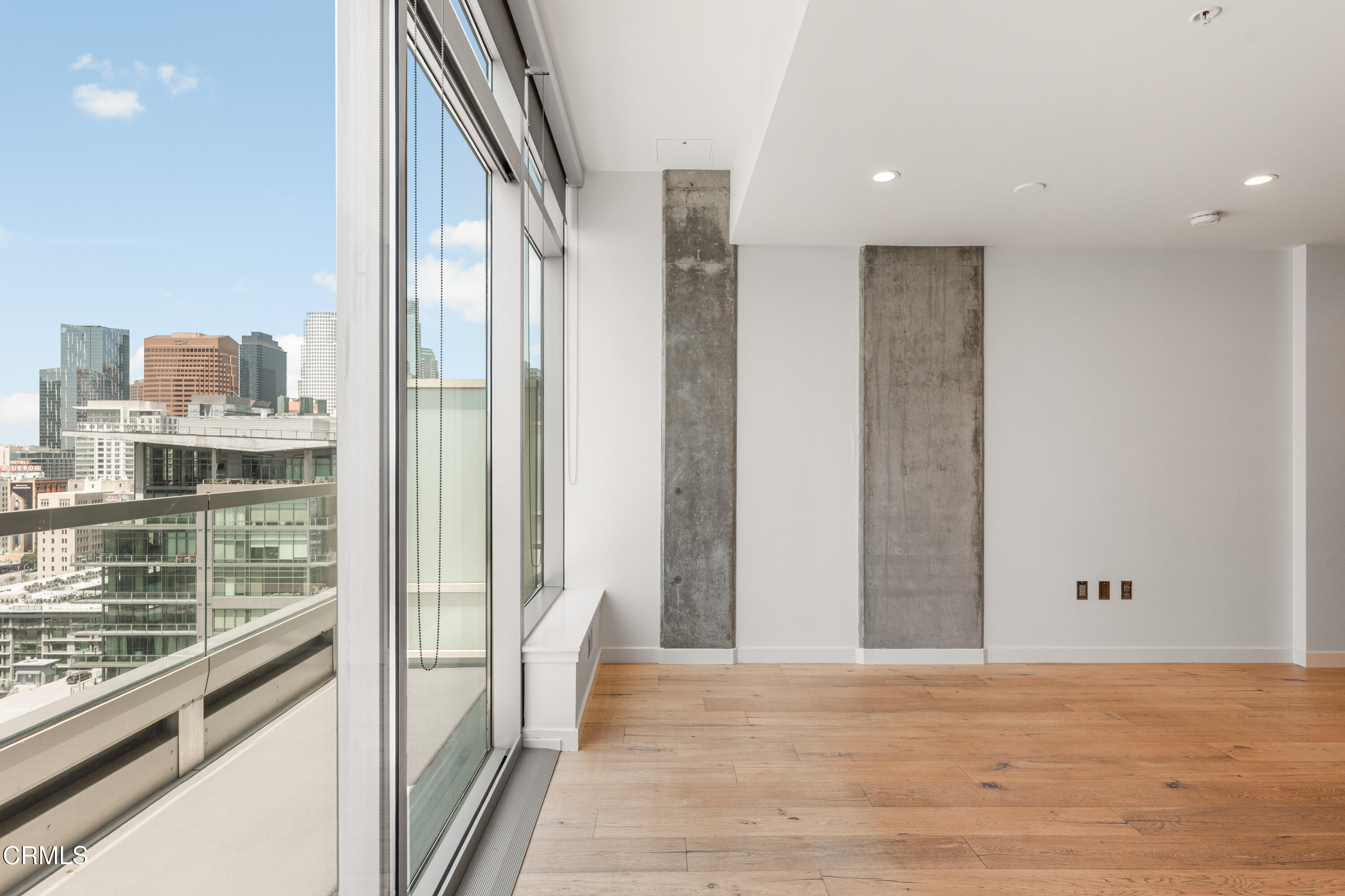 1155 South Grand Avenue, Unit 2106 Los Angeles, CA 90015 - Photo 19 of 51 a view of a room with a large window