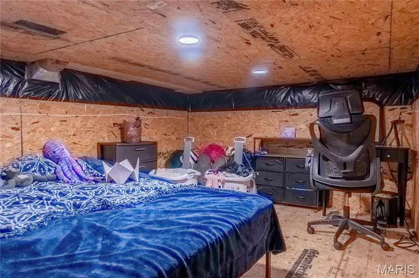 $725,000 | 2 Whitetail Rdg Road, Eolia, MO 63344