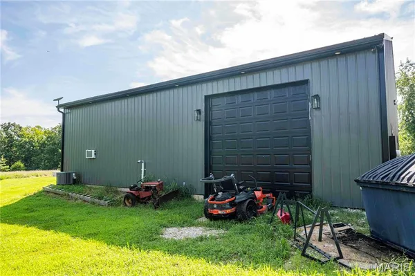 $725,000 | 2 Whitetail Rdg Road, Eolia, MO 63344