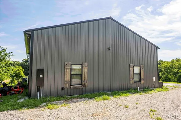 $725,000 | 2 Whitetail Rdg Road, Eolia, MO 63344