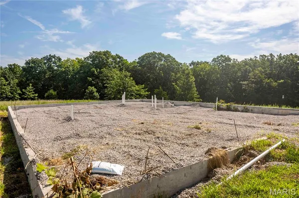 $725,000 | 2 Whitetail Rdg Road, Eolia, MO 63344