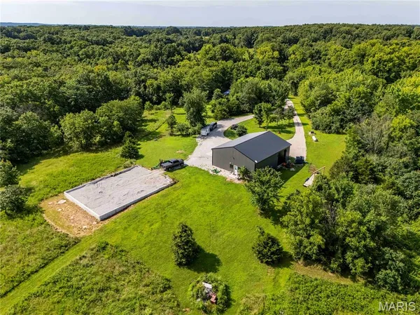 $725,000 | 2 Whitetail Rdg Road, Eolia, MO 63344