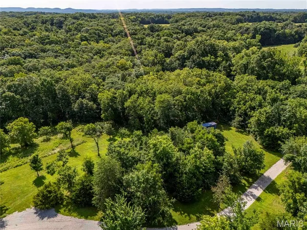 $725,000 | 2 Whitetail Rdg Road, Eolia, MO 63344