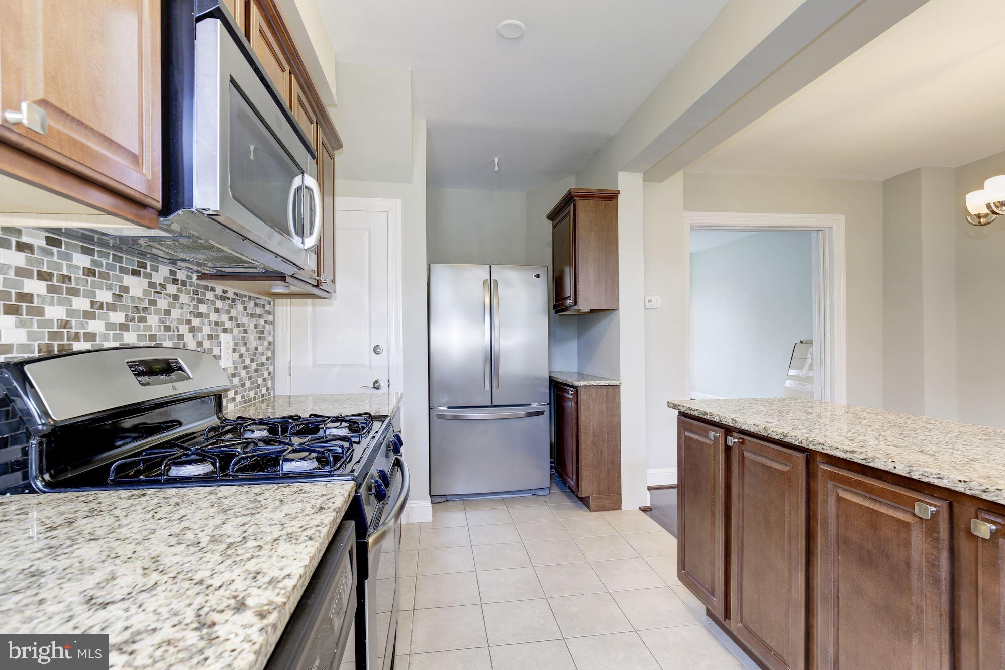664 Columbia Road Northwest Washington, DC 20001 - Photo 12 of 29 Kitchen