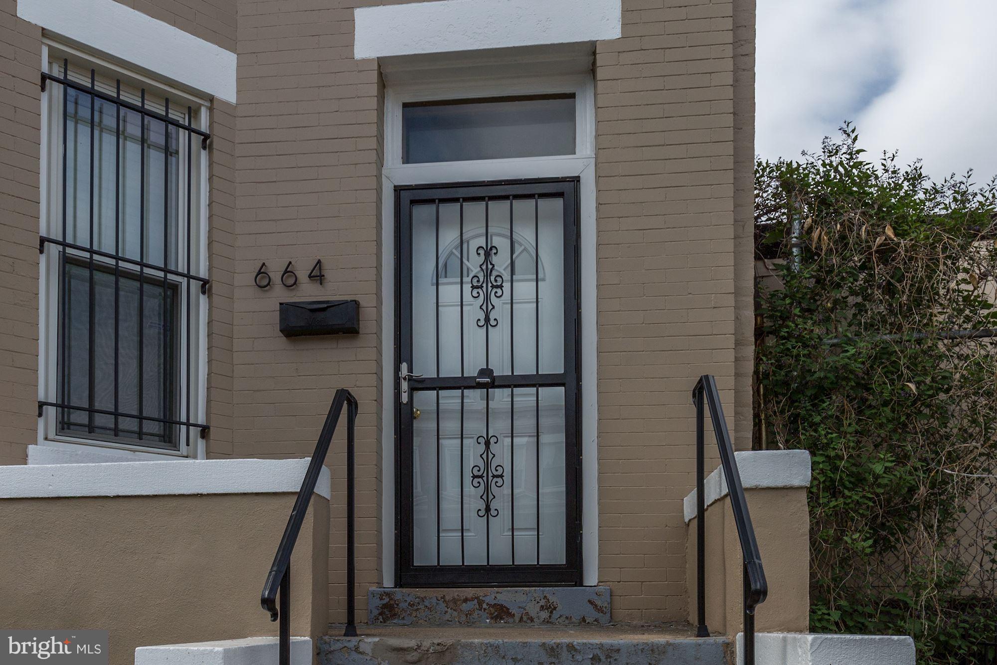 664 Columbia Road Northwest Washington, DC 20001 - Photo 3 of 29 Exterior (Front)