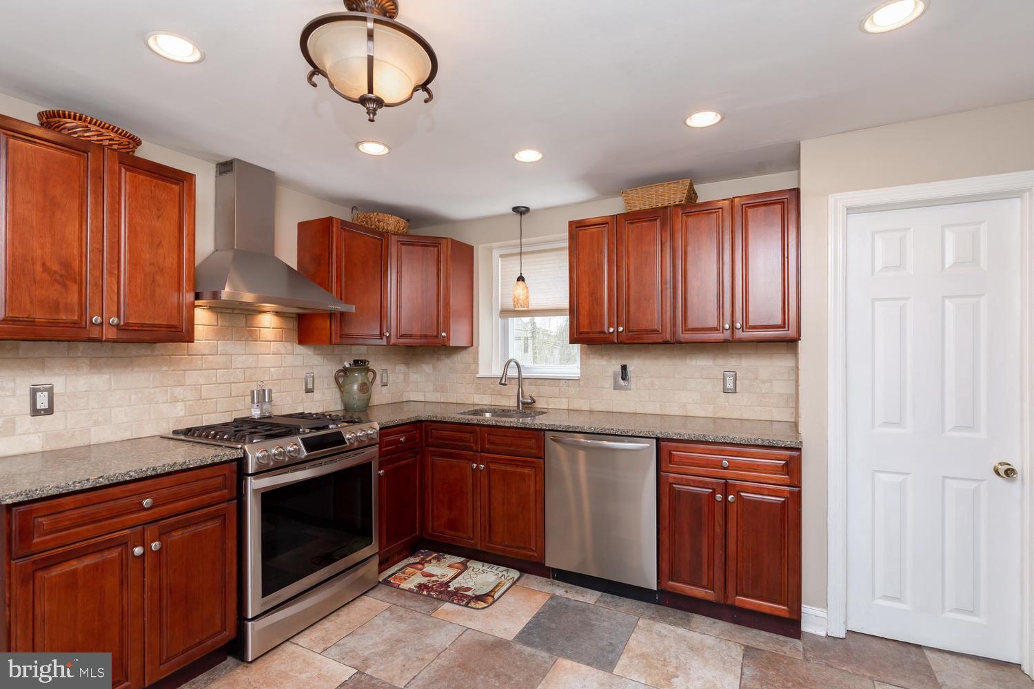 20 Thornridge Road Springfield, PA 19064 - Photo 13 of 39
