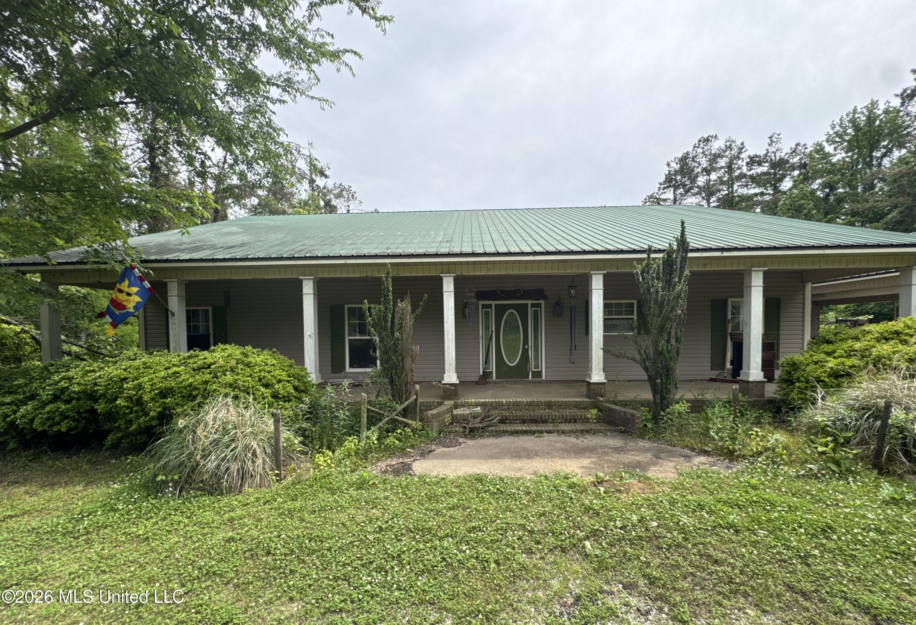 213 Denton Road Holcomb, MS 38940 - Photo 2 of 10 IMG_0145