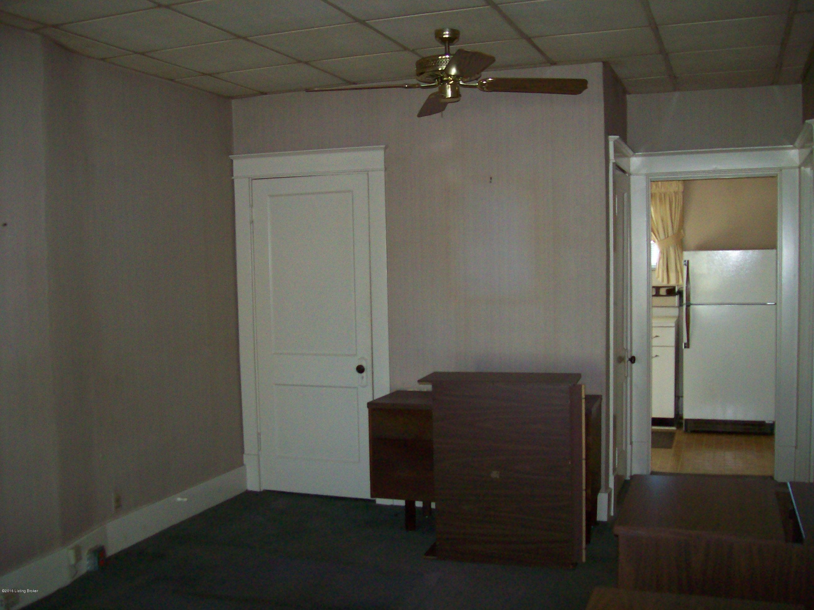 800 Reading Road Louisville, KY 40217 - Photo 5 of 29 Reading (17)