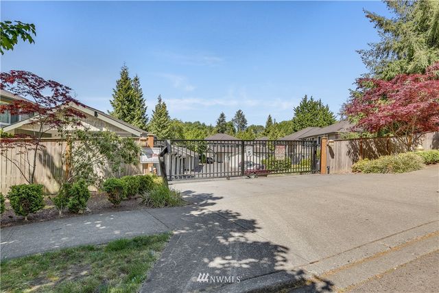 $396,000 | 1500 South 18th Street, Unit J201, Renton, WA 98055