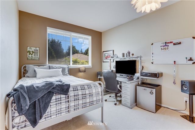 $396,000 | 1500 South 18th Street, Unit J201, Renton, WA 98055