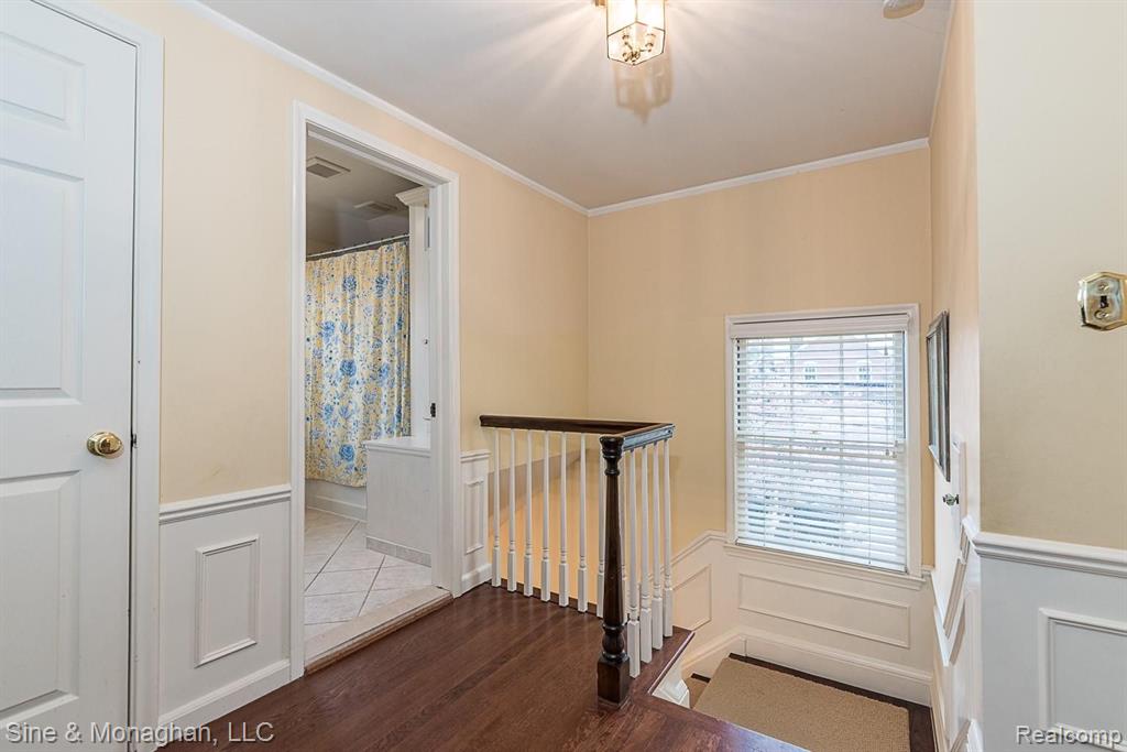 251 Moran Road Grosse Pointe Farms, MI 48236 - Photo 21 of 47