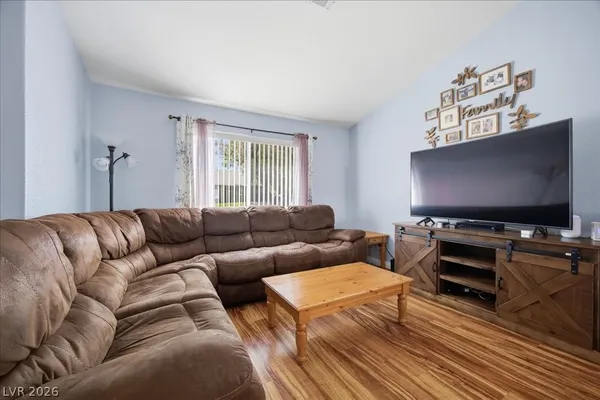 $415,000 | 1018 Blue Lantern Drive, Henderson, NV 89015