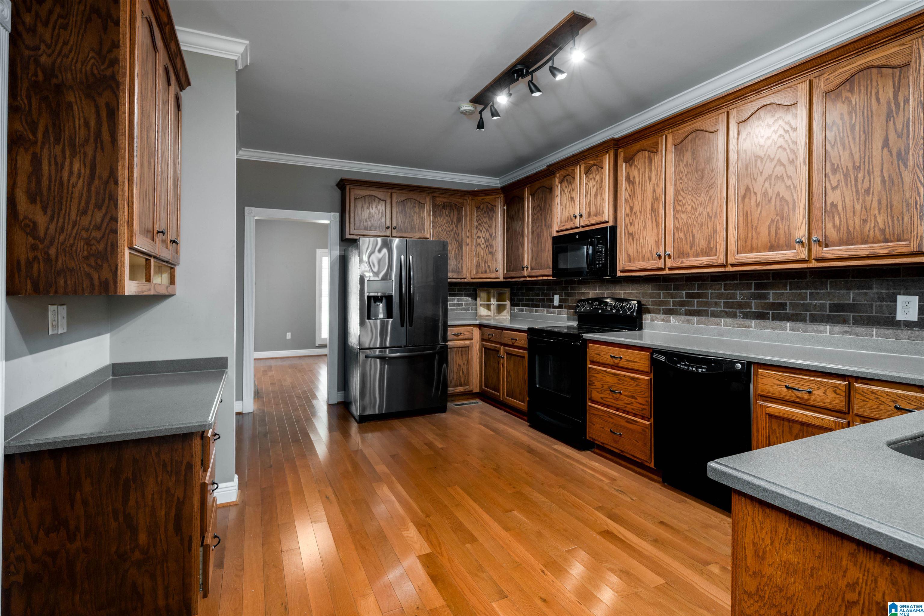 12371 Slayton Road Duncanville, AL 35456 - Photo 18 of 81