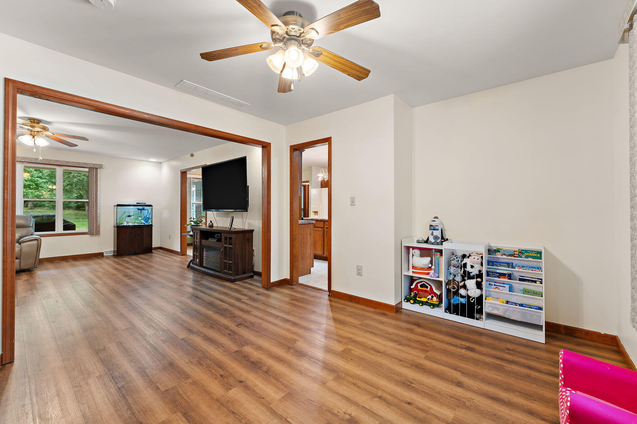 7459 Spring Court Demotte, IN 46310 - Photo 16 of 34 2048x1365